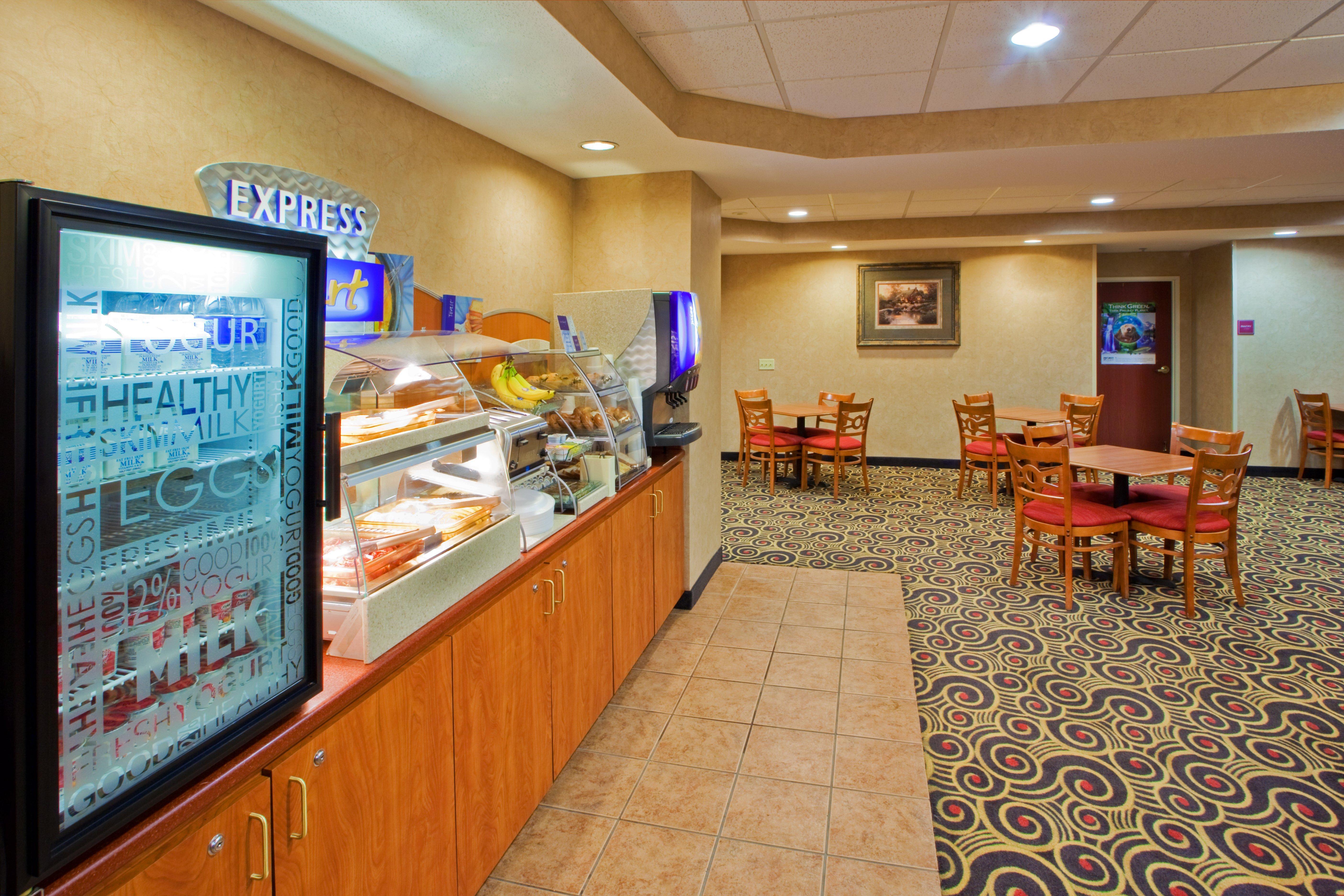 Holiday Inn Express Hanover By Ihg Buitenkant foto